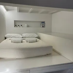 modern-apartment-in-central-florence.it-tuscanyhotel.com/