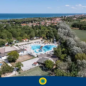 Club Del Sole Adriano Family Collection Włochy